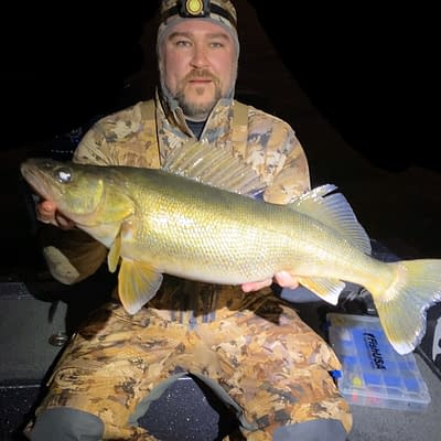 Casting for giant walleye
