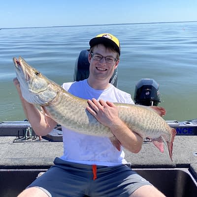 50 inch trophy musky with epic guide service