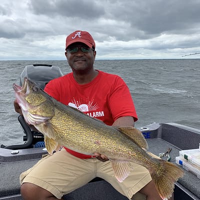 World class walleye fishing on Green Bay with epic guide service