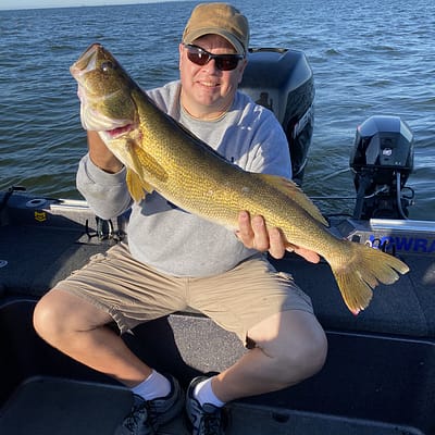 Green Bay walleye fishing with epic guide service