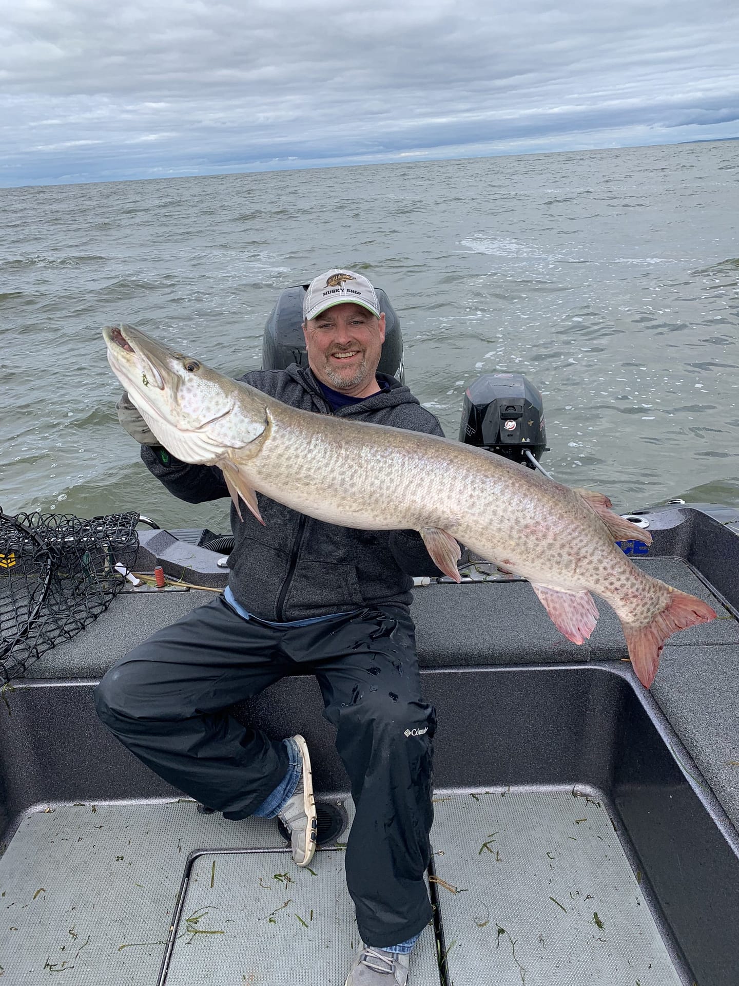 All-Inclusive Muskie Fishing Trips - Green Bay Outfitters Fishing Charter  and Guide Services