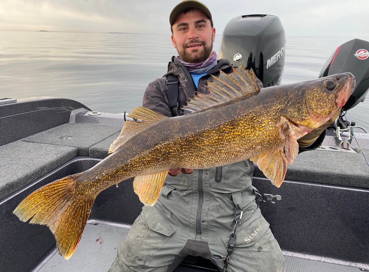 Spring Walleye Fishing In Green Bay - Epic Guide Service